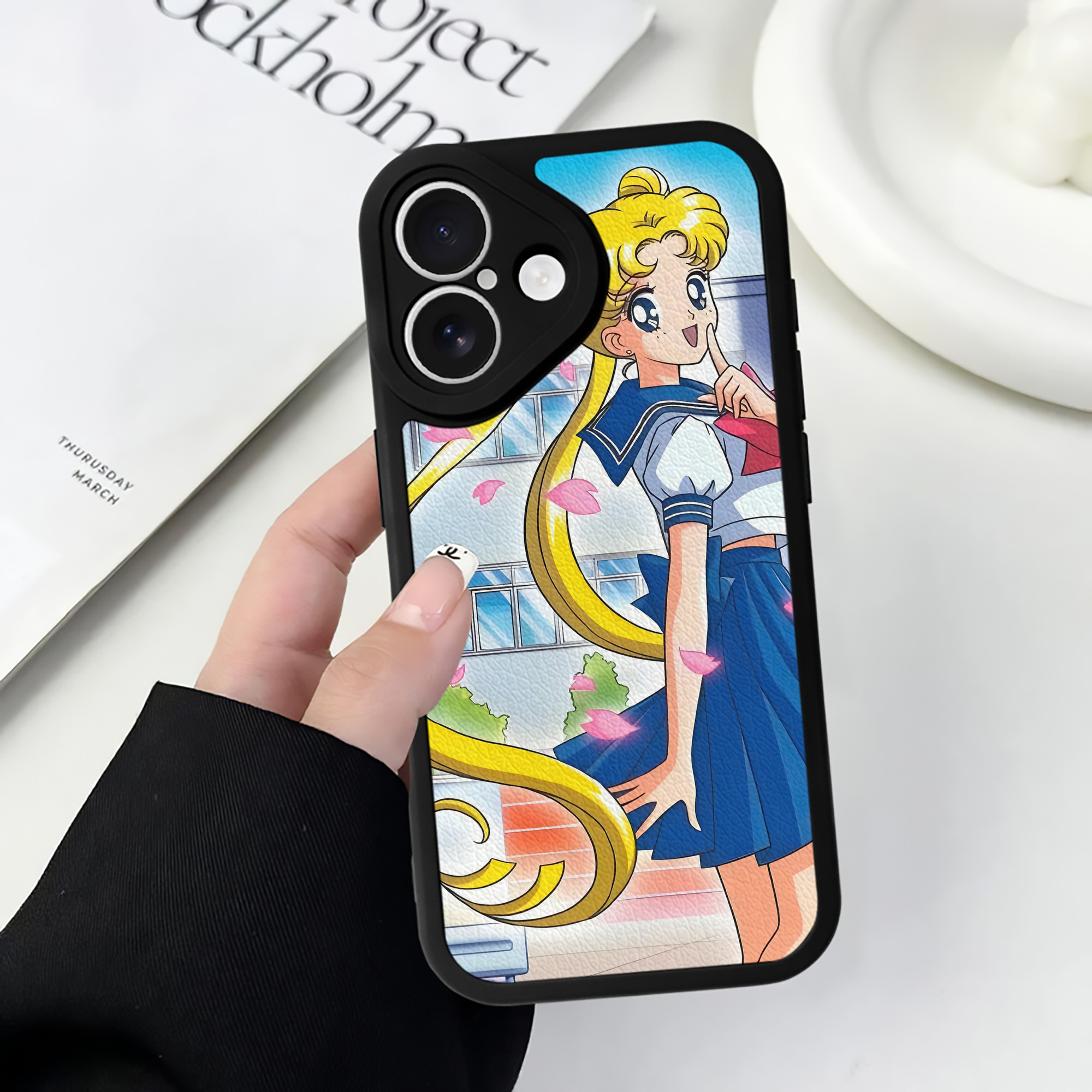 （画像用） 美少女戦士セーラームーン Sailor Moon 【iPhone 16シリーズ対応】シリコンスマホケース（レザー調） 材質：シリコン